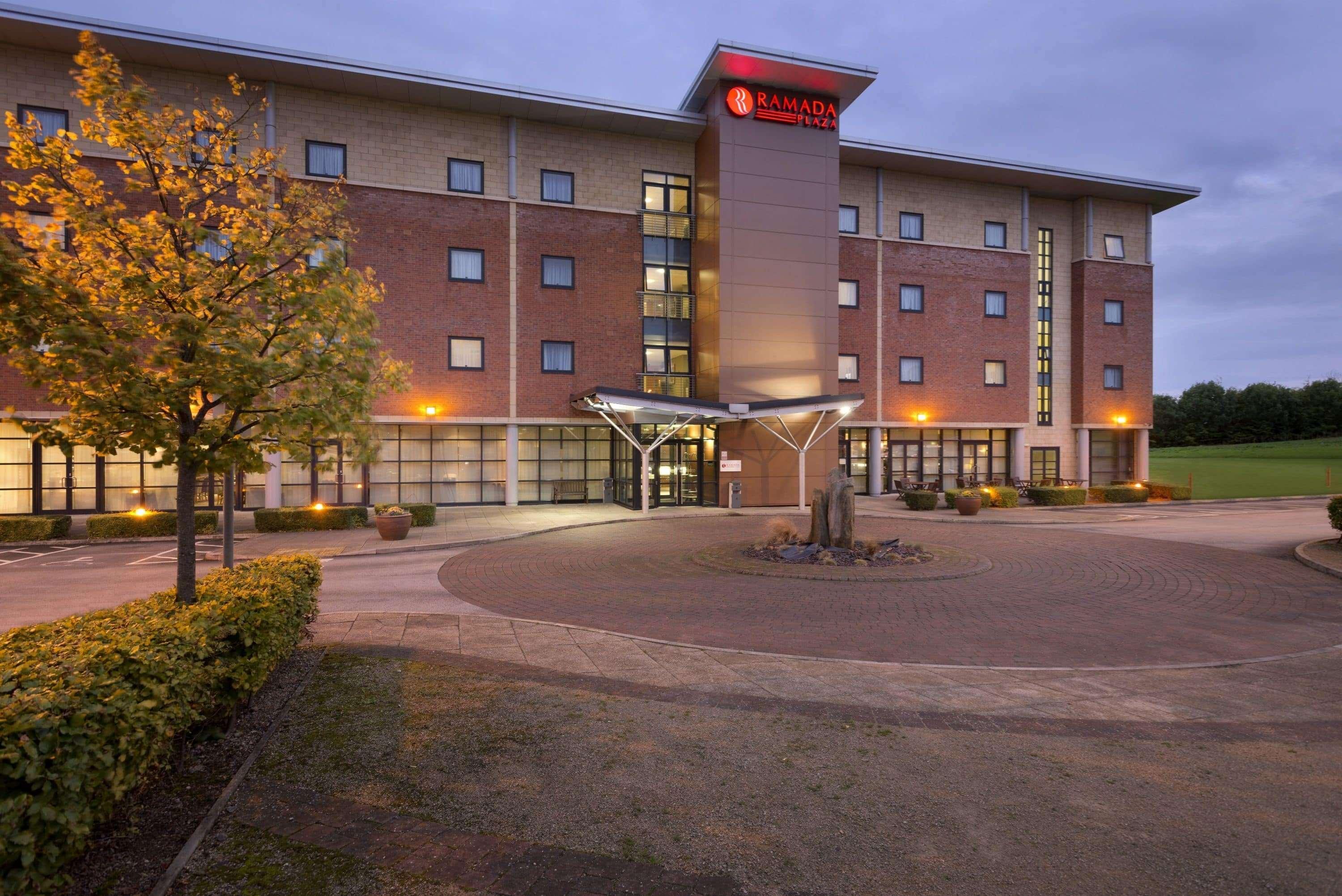 Ramada Plaza Wrexham Hotel Luaran gambar
