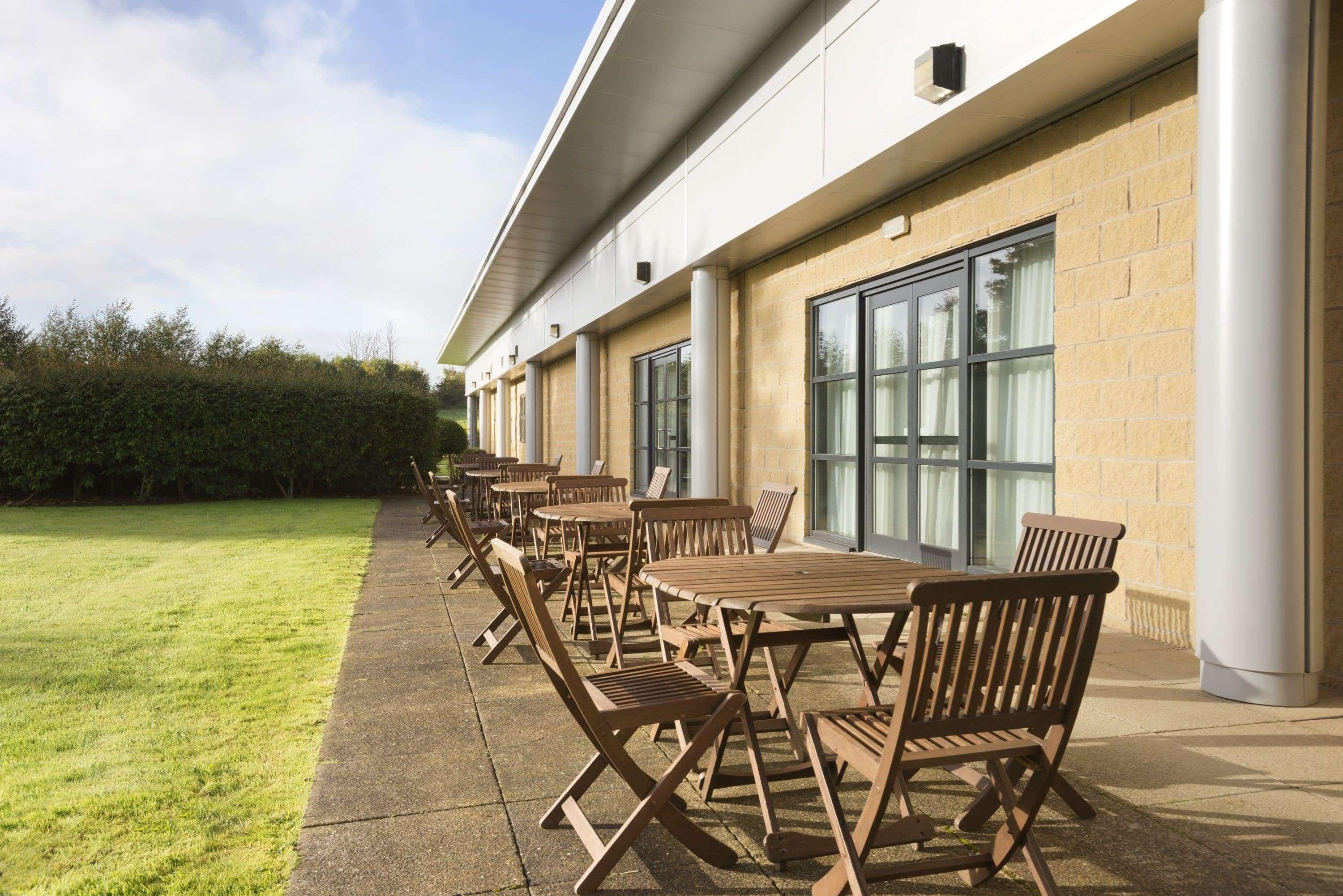Ramada Plaza Wrexham Hotel Luaran gambar